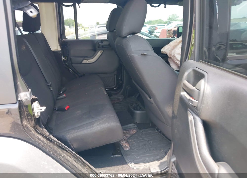 2018 JEEP WRANGLER JK UNLIMITED SPORT S 4X4 VIN: 1C4HJWDG1JL859687