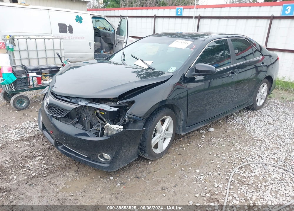 2014 TOYOTA CAMRY SE VIN: 4T1BF1FK0EU319559