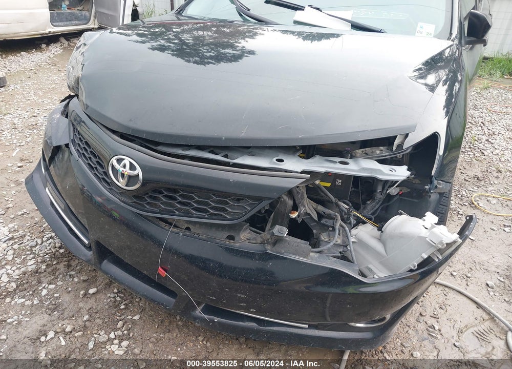 2014 TOYOTA CAMRY SE VIN: 4T1BF1FK0EU319559
