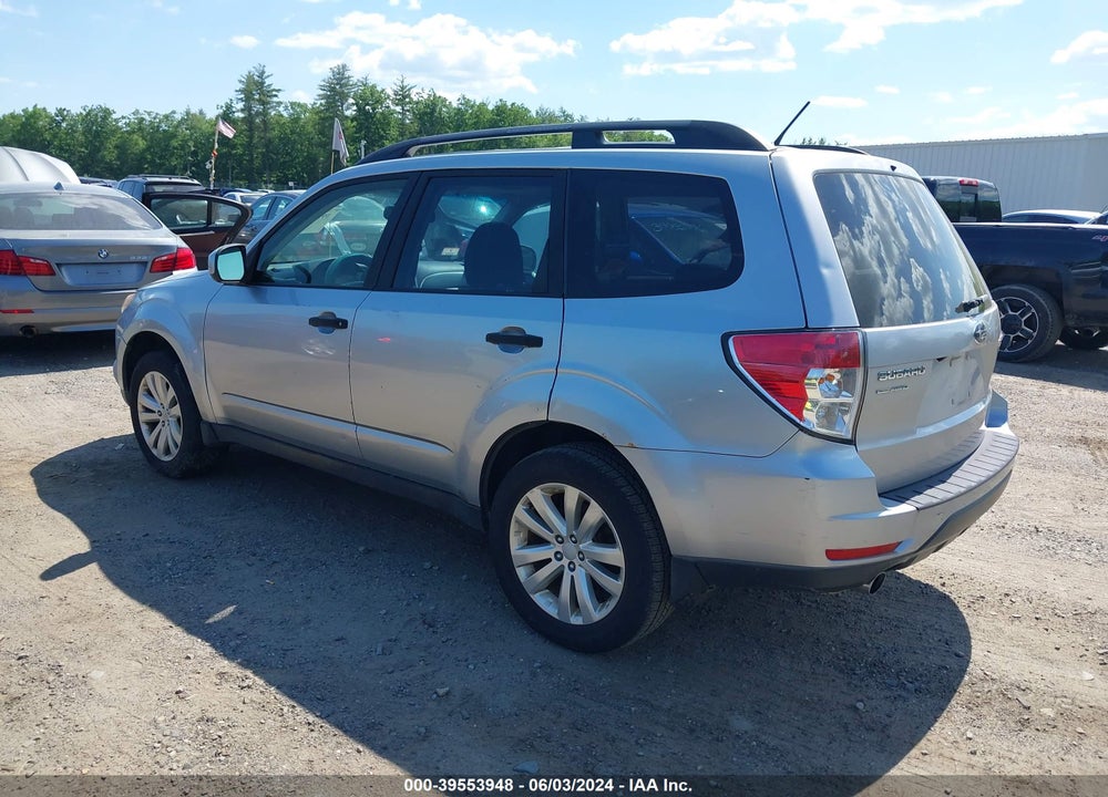 2013 SUBARU FORESTER 2.5X LIMITED VIN: JF2SHAEC8DH420477