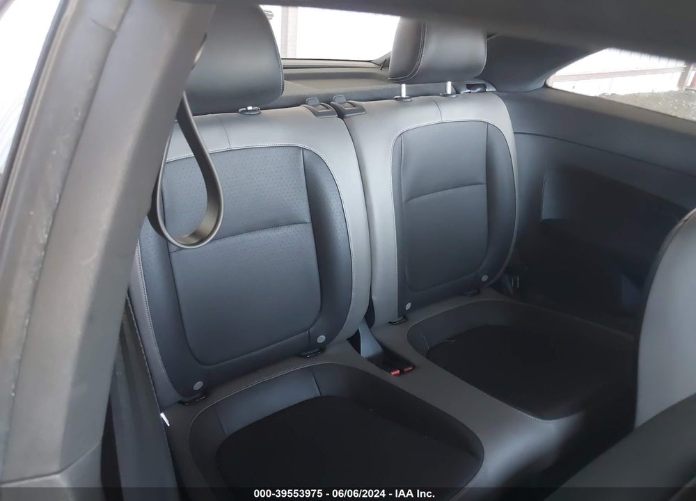 2015 VOLKSWAGEN BEETLE 1.8T FLEET EDITION VIN: 3VWF17AT6FM620055