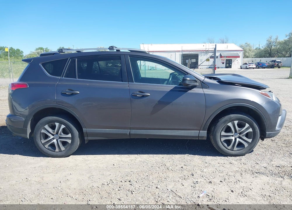 2017 TOYOTA RAV4 LE VIN: 2T3BFREVXHW547753