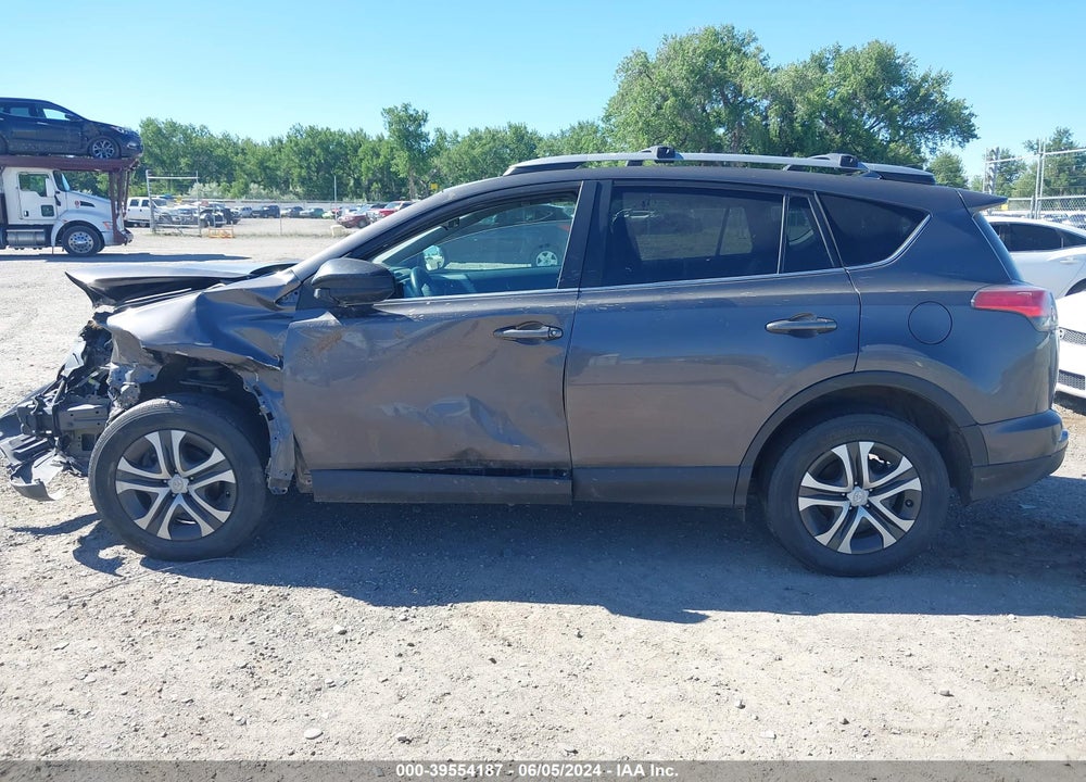 2017 TOYOTA RAV4 LE VIN: 2T3BFREVXHW547753