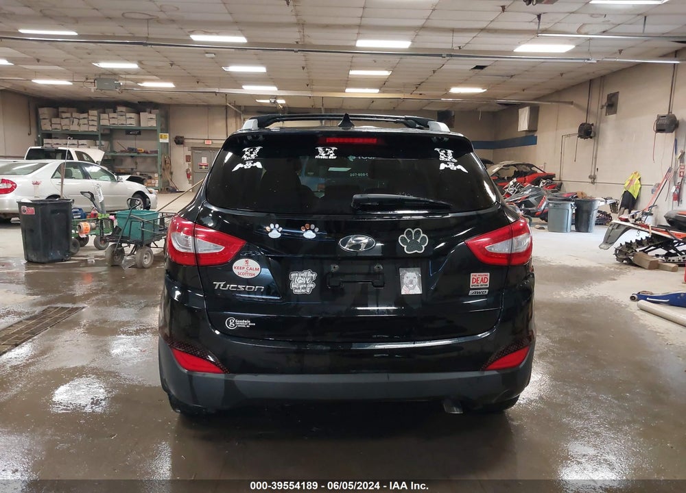 2014 HYUNDAI TUCSON WALKING DEAD EDITION VIN: KM8JUCAG2EU936154