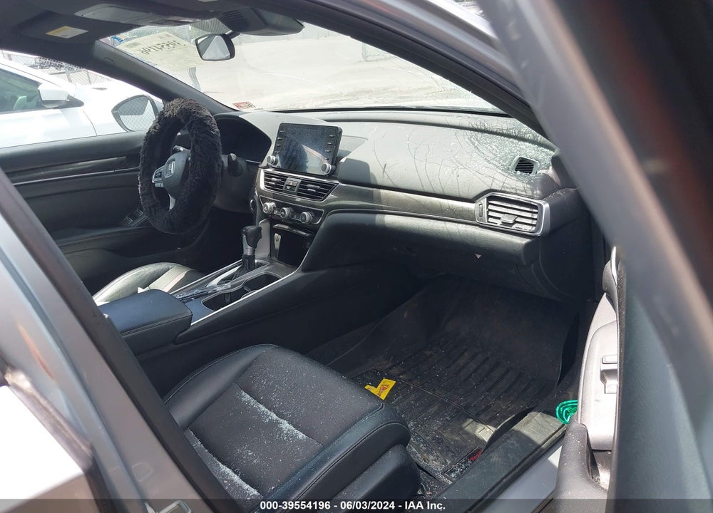 2018 HONDA ACCORD SPORT VIN: 1HGCV1F30JA208575