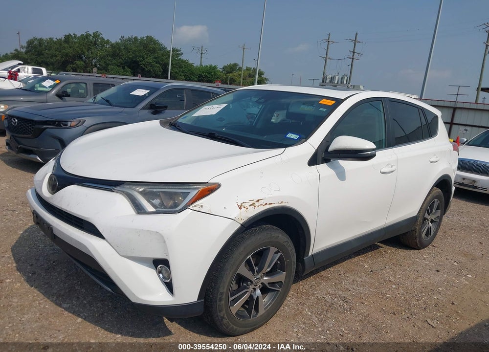 2018 TOYOTA RAV4 XLE VIN: 2T3WFREV3JW475897