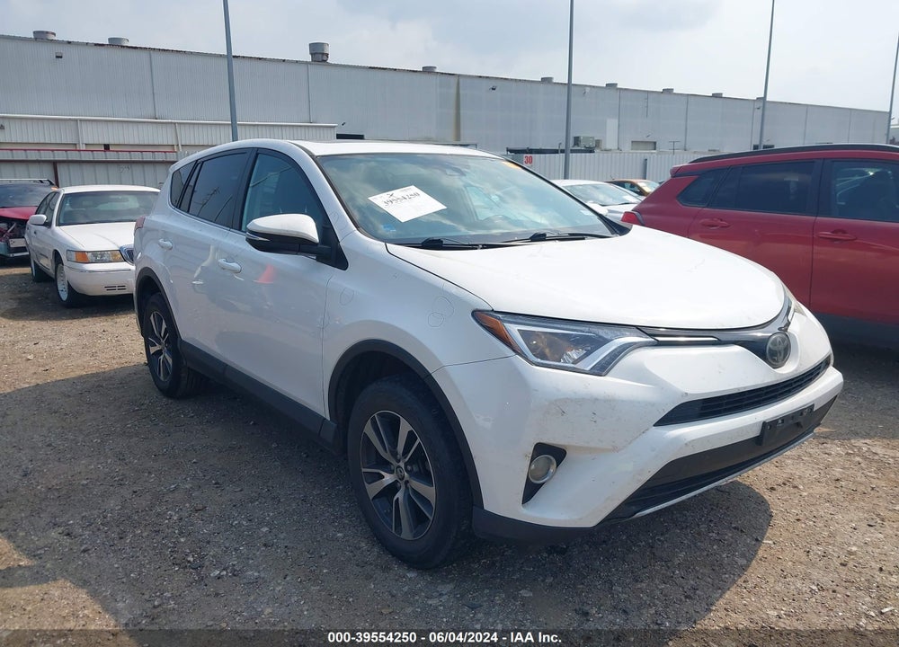 2018 TOYOTA RAV4 XLE VIN: 2T3WFREV3JW475897