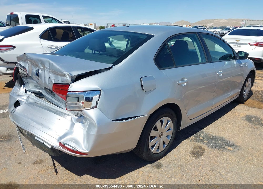 2015 VOLKSWAGEN JETTA 2.0L S VIN: 3VW2K7AJ3FM320046