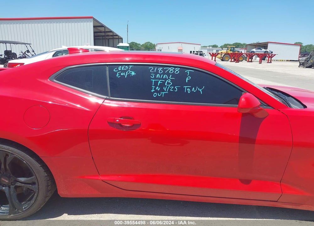 2018 CHEVROLET CAMARO 2SS VIN: 1G1FH1R79J0140843