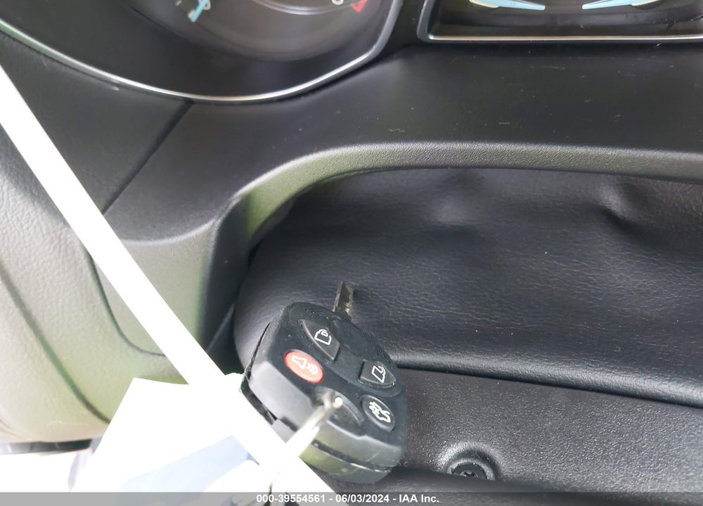 2015 FORD FOCUS SE VIN: 1FADP3F25FL365830