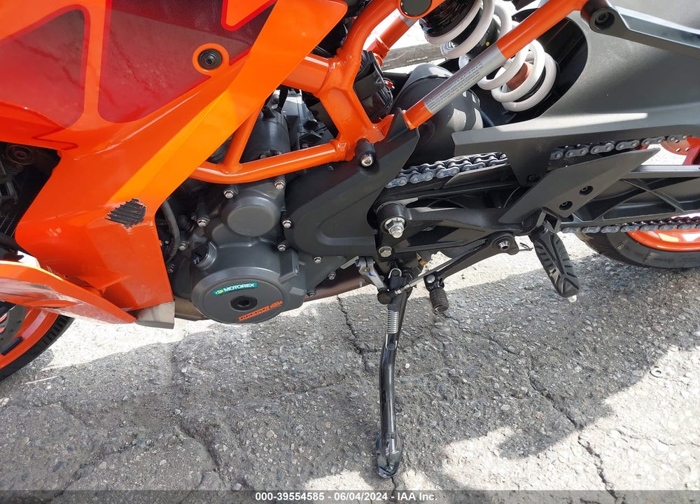 2024 KTM 390 RC VIN: MD2JYJ406RN209217