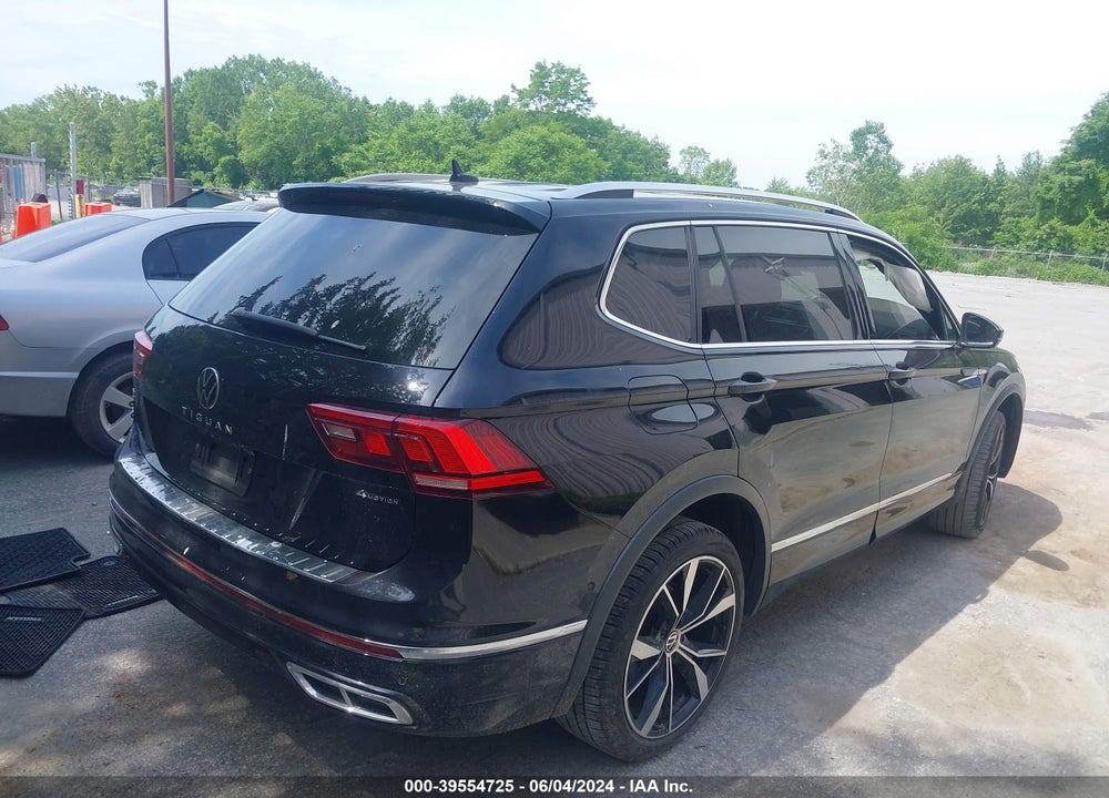 2022 VOLKSWAGEN TIGUAN 2.0T SEL R-LINE VIN: 3VV4B7AX3NM012570