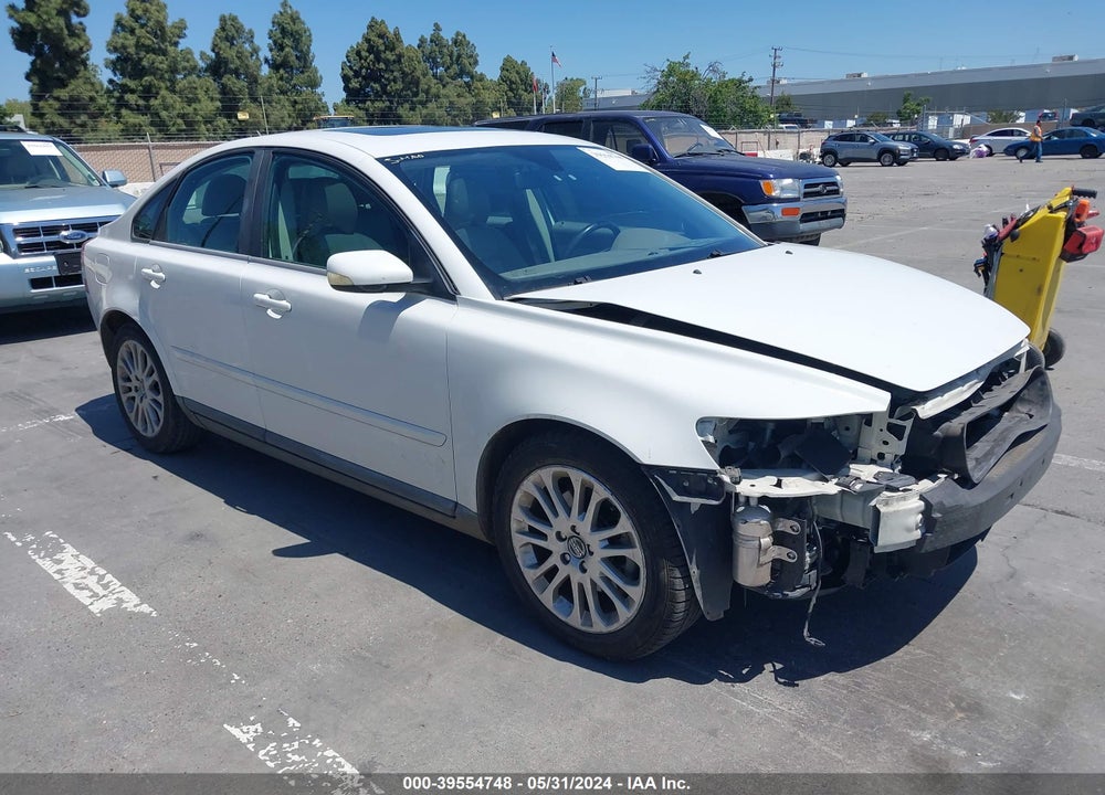 2005 VOLVO S40 2.4I VIN: YV1MS390052116398