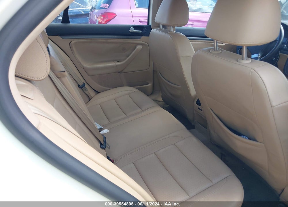 2008 VOLKSWAGEN JETTA SE/SEL VIN: 3VWRM71K38M070389