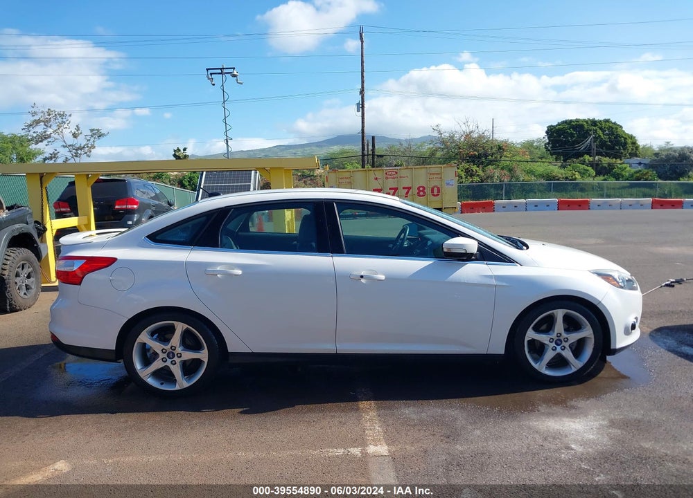 2014 FORD FOCUS TITANIUM VIN: 1FADP3J20EL199447