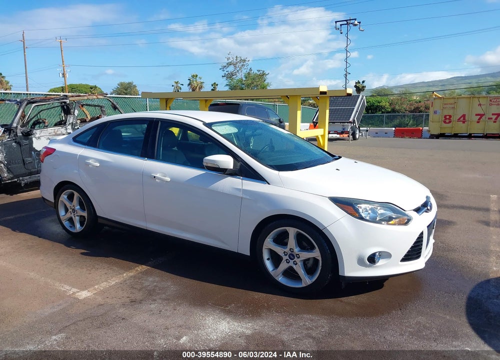 2014 FORD FOCUS TITANIUM VIN: 1FADP3J20EL199447