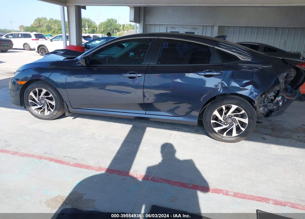 2018 HONDA CIVIC EX VIN: 19XFC2F70JE010800