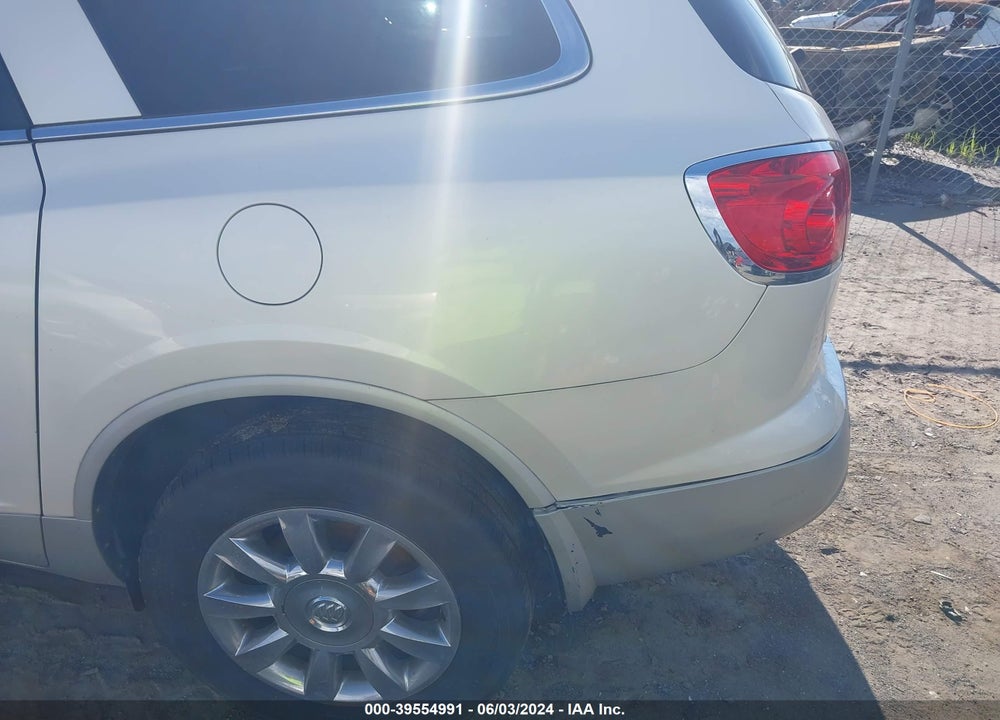 2011 BUICK ENCLAVE 2XL VIN: 5GAKRCED5BJ221121