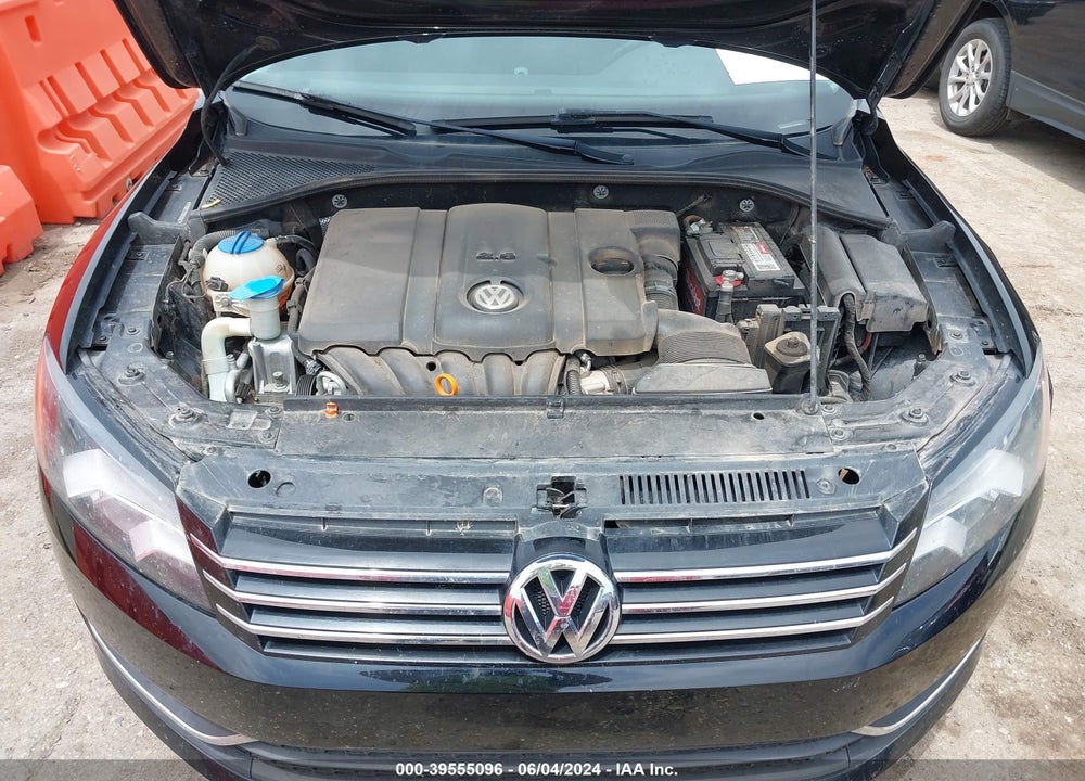 2013 VOLKSWAGEN PASSAT 2.5L SE VIN: 1VWBH7A31DC025977
