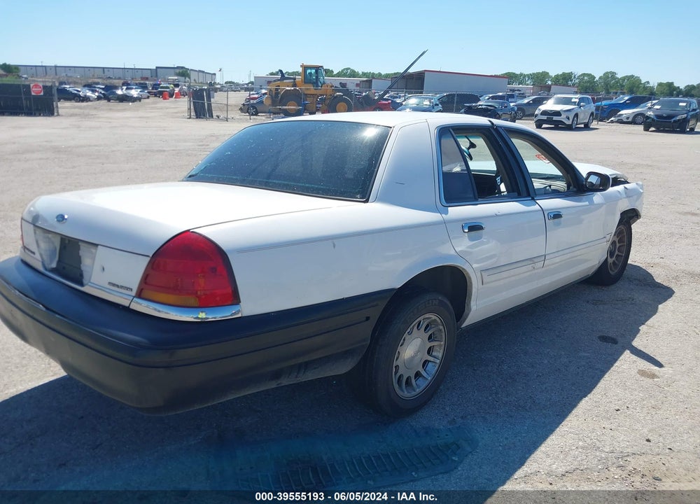 1999 FORD CROWN VICTORIA LX VIN: 2FAFP74WXXX223581