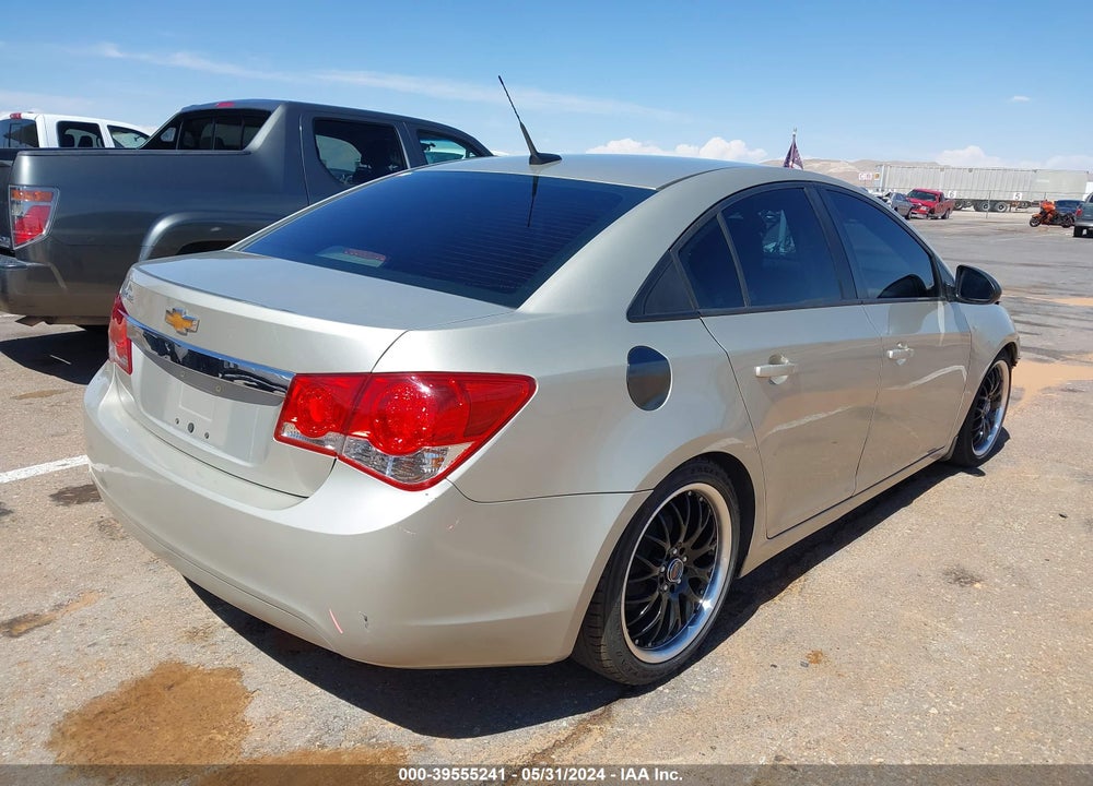 2014 CHEVROLET CRUZE LS MANUAL VIN: 1G1PB5SH3E7484925