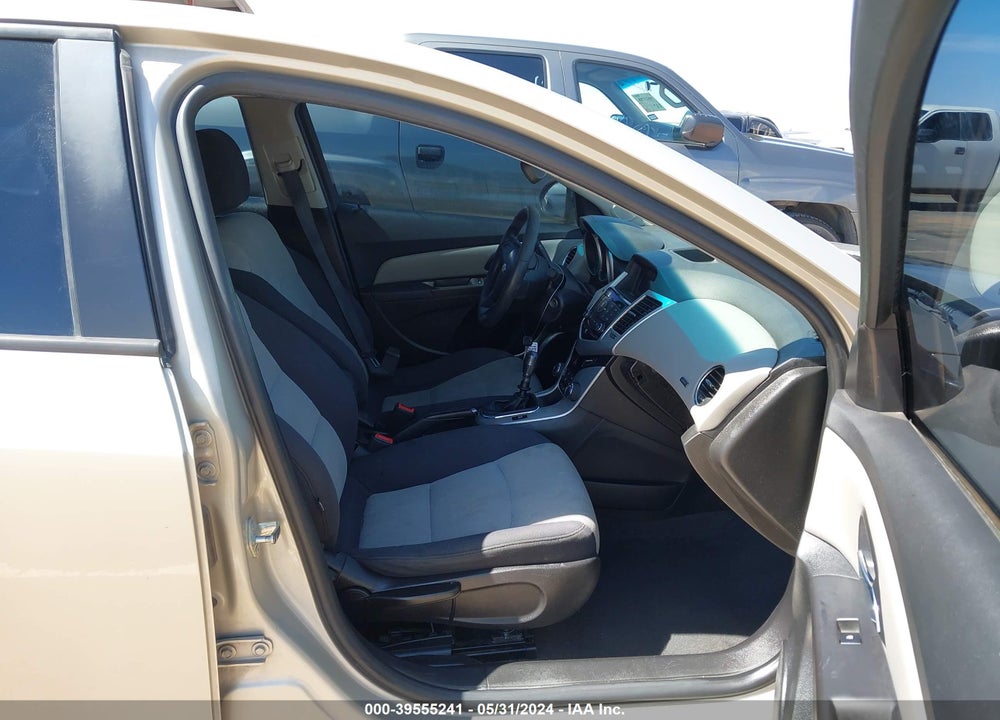 2014 CHEVROLET CRUZE LS MANUAL VIN: 1G1PB5SH3E7484925