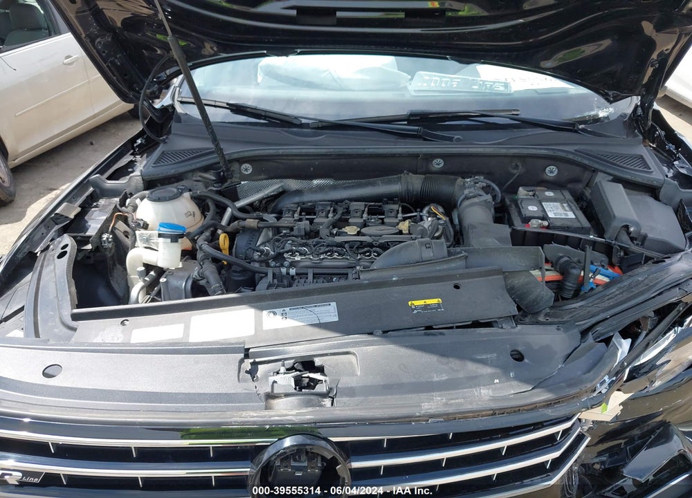 2018 VOLKSWAGEN PASSAT 2.0T R-LINE/2.0T S VIN: 1VWAA7A33JC046521