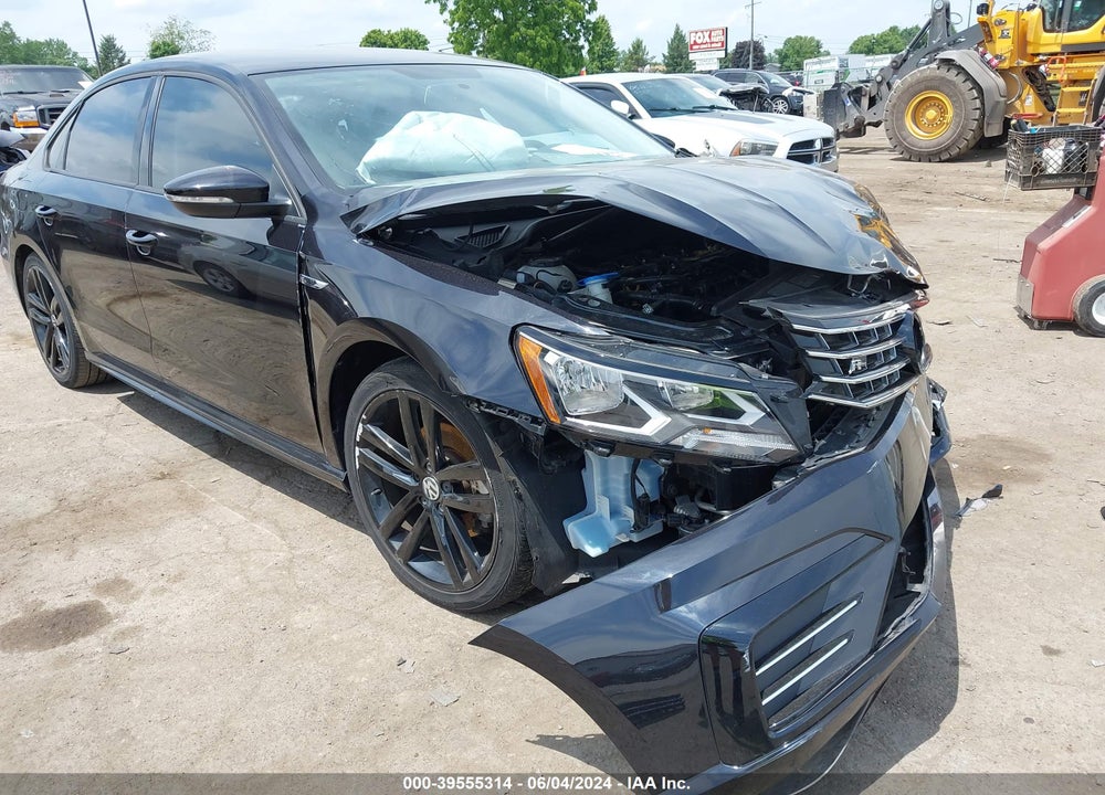 2018 VOLKSWAGEN PASSAT 2.0T R-LINE/2.0T S VIN: 1VWAA7A33JC046521