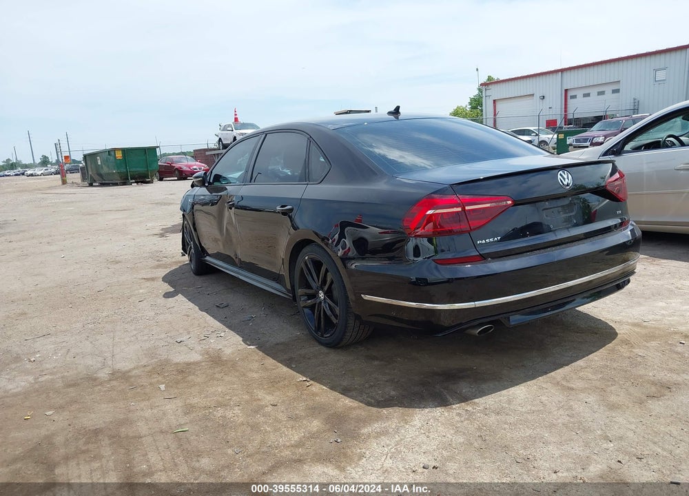 2018 VOLKSWAGEN PASSAT 2.0T R-LINE/2.0T S VIN: 1VWAA7A33JC046521