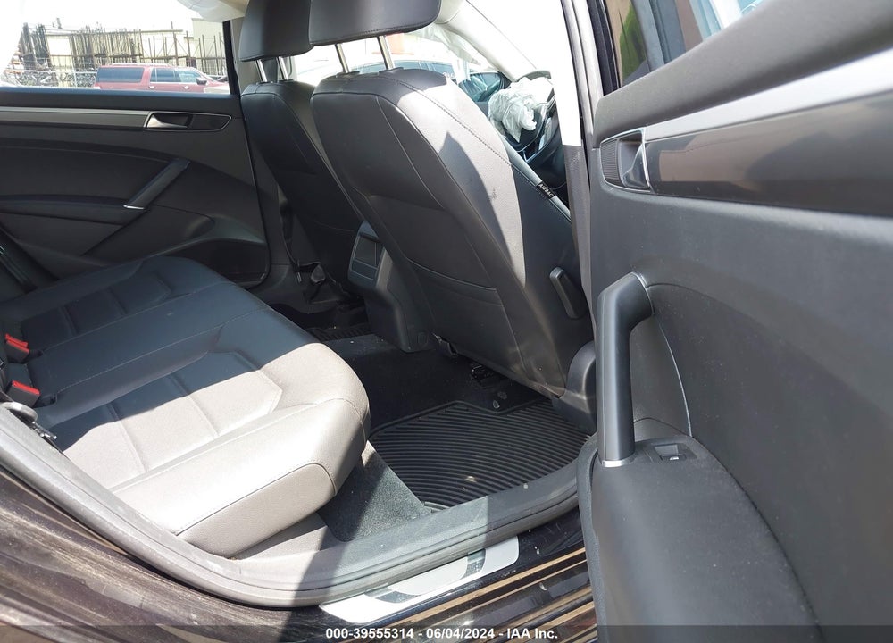 2018 VOLKSWAGEN PASSAT 2.0T R-LINE/2.0T S VIN: 1VWAA7A33JC046521