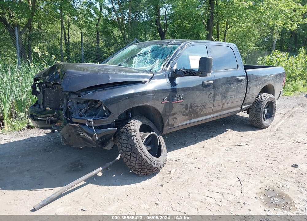 2016 RAM 2500 BIG HORN VIN: 3C6UR5DL1GG113106
