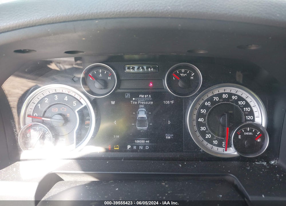 2016 RAM 2500 BIG HORN VIN: 3C6UR5DL1GG113106