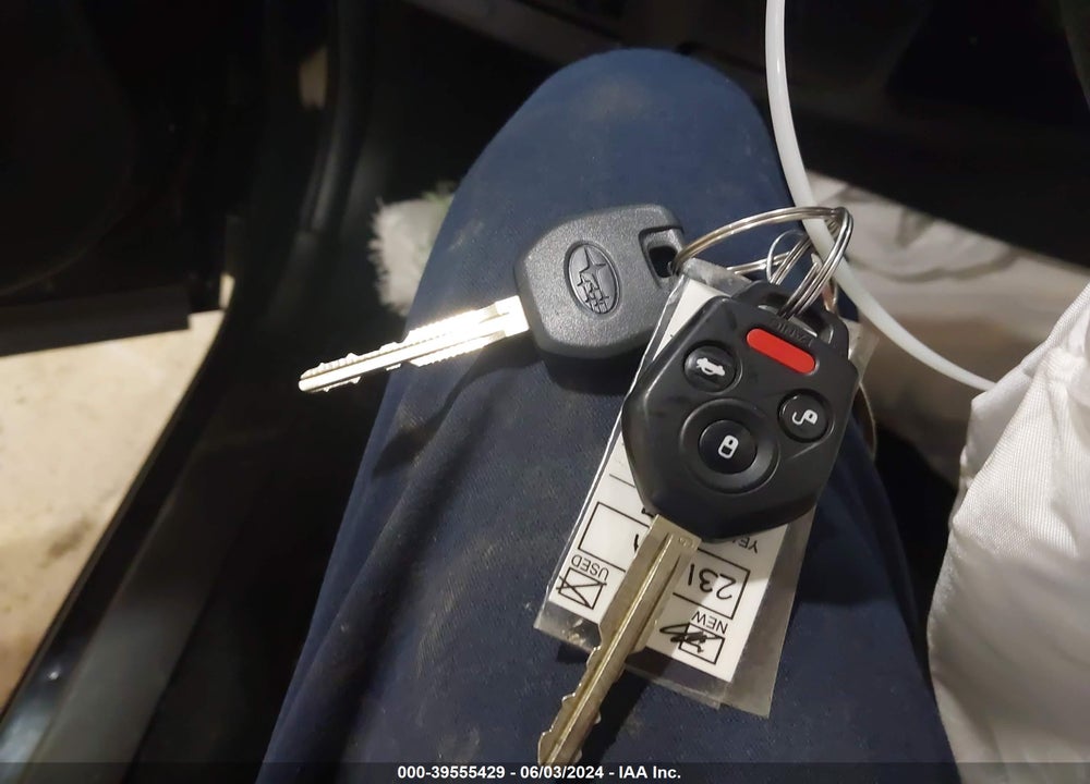 2017 SUBARU FORESTER 2.5I PREMIUM VIN: JF2SJAEC3HH568000
