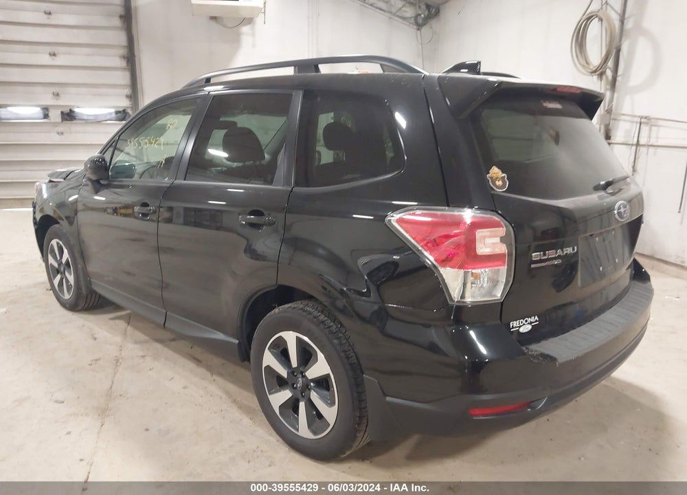 2017 SUBARU FORESTER 2.5I PREMIUM VIN: JF2SJAEC3HH568000