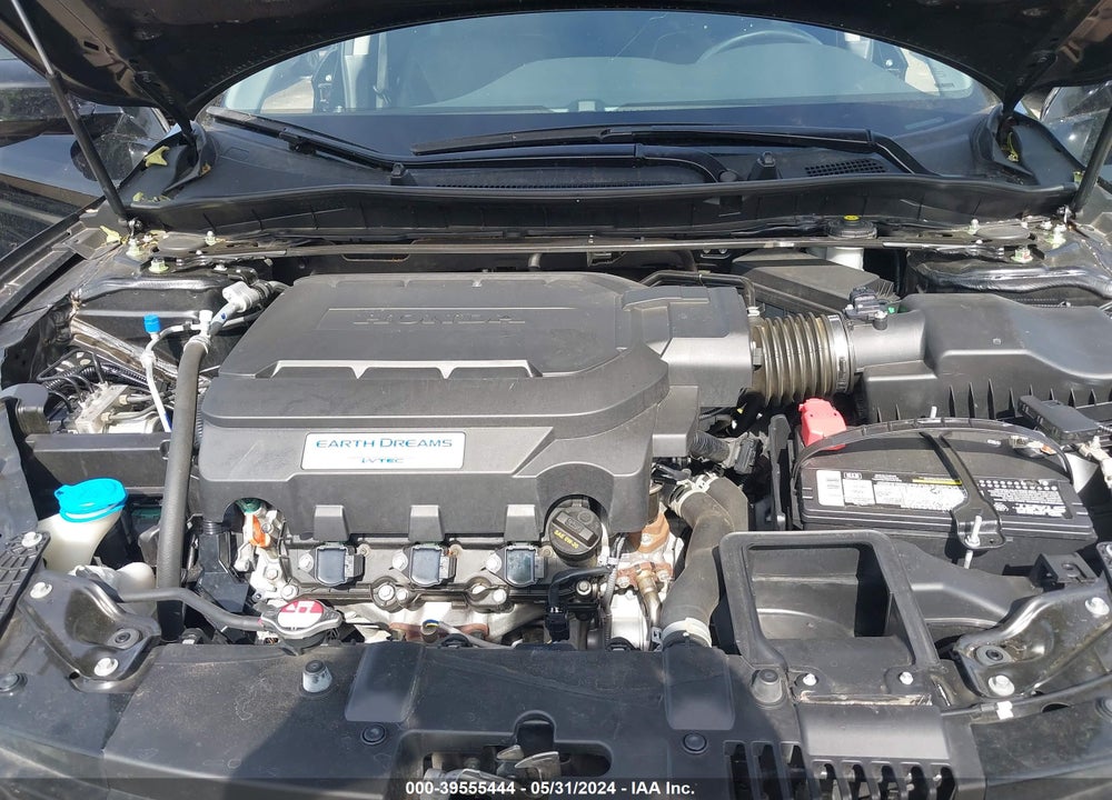 2015 HONDA ACCORD EX-L V-6 VIN: 1HGCR3F82FA018893