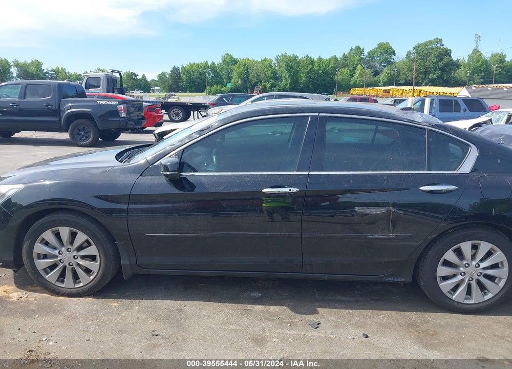 2015 HONDA ACCORD EX-L V-6 VIN: 1HGCR3F82FA018893