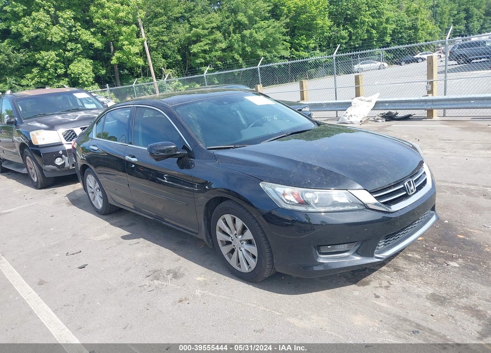 2015 HONDA ACCORD EX-L V-6 VIN: 1HGCR3F82FA018893
