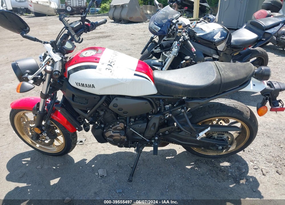 2021 YAMAHA XSR700 VIN: JYARM21E1MA001462