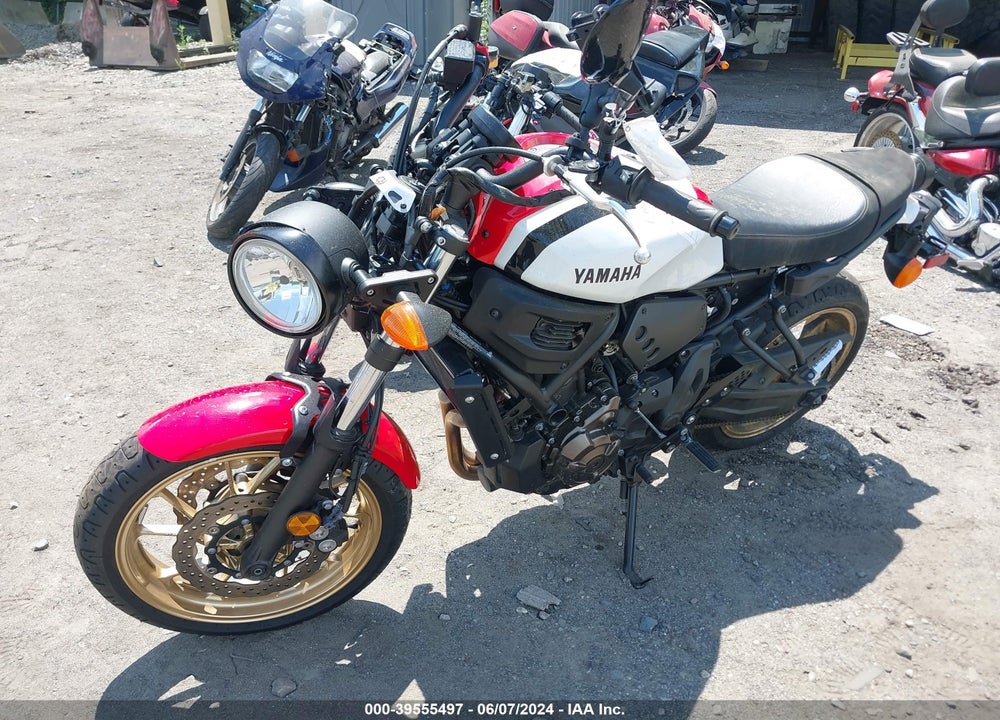 2021 YAMAHA XSR700 VIN: JYARM21E1MA001462