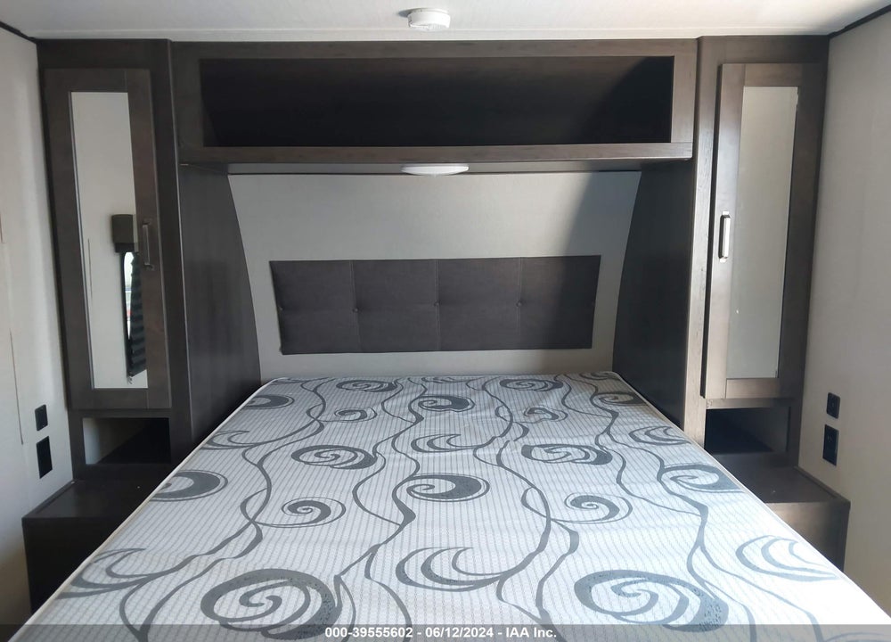 2022 GRAND DESIGN TRANSCEND 231 RK VIN: 573TT2922N8822286