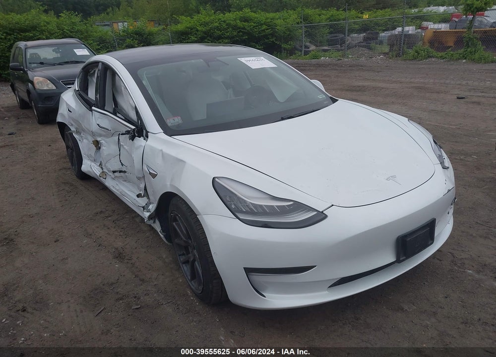 2020 TESLA MODEL 3 STANDARD RANGE PLUS REAR-WHEEL DRIVE/STANDARD RANGE REAR-WHEEL DRIVE VIN: 5YJ3E1EA0LF746136