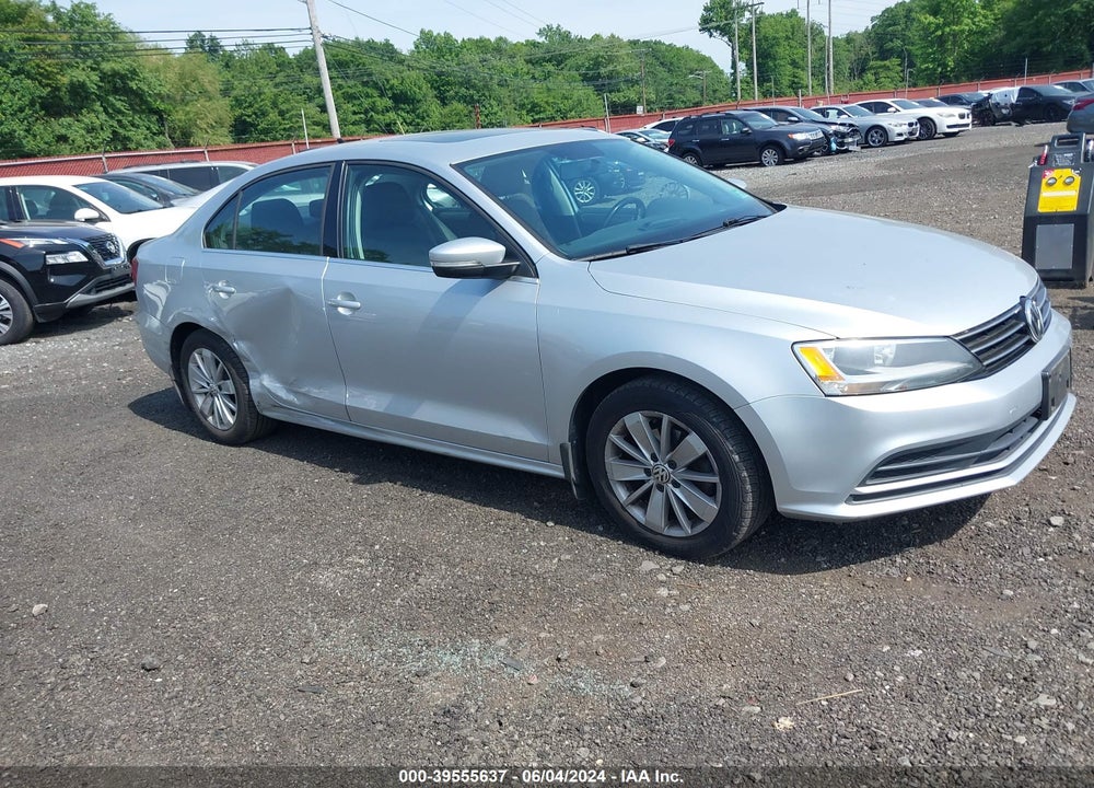 2015 VOLKSWAGEN JETTA 1.8T SE VIN: 3VWD17AJ0FM253935