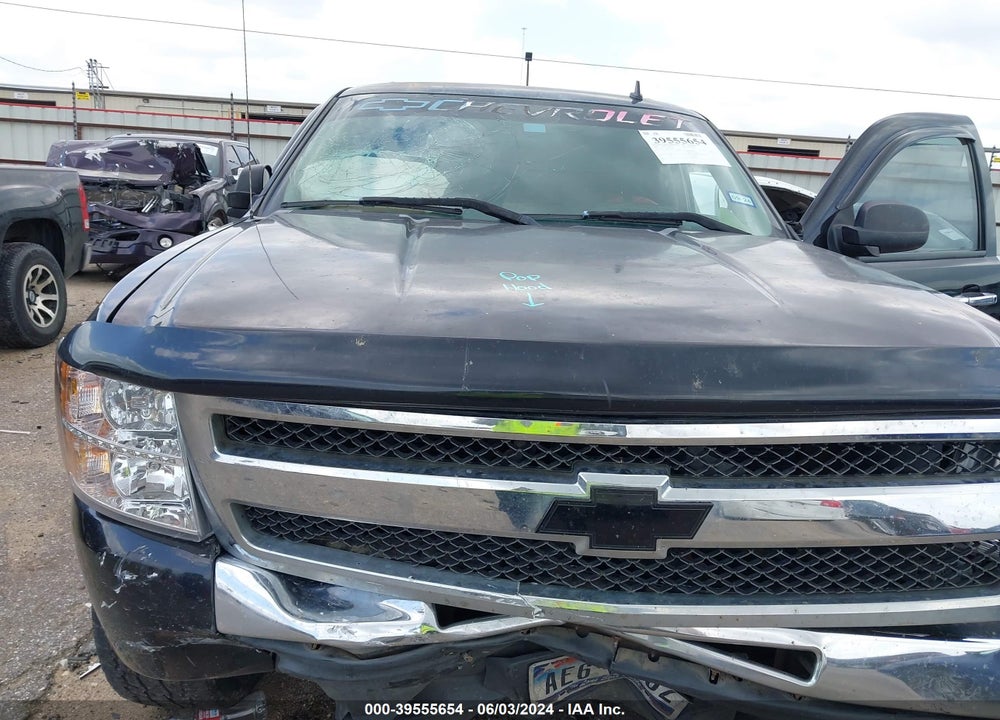 2008 CHEVROLET SILVERADO 1500 LT1 VIN: 2GCEC130481330559