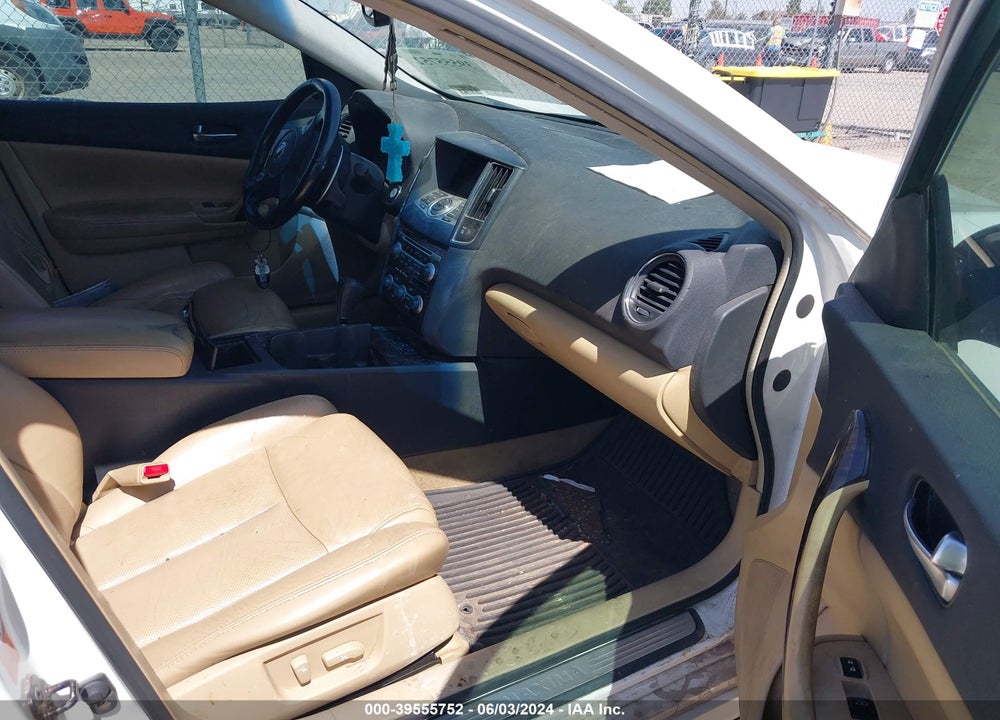 2009 NISSAN MAXIMA 3.5 SV VIN: 1N4AA51E89C857421