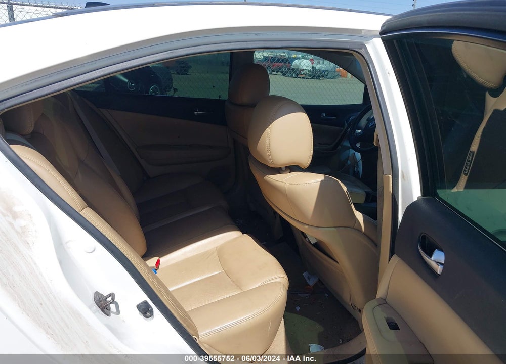 2009 NISSAN MAXIMA 3.5 SV VIN: 1N4AA51E89C857421