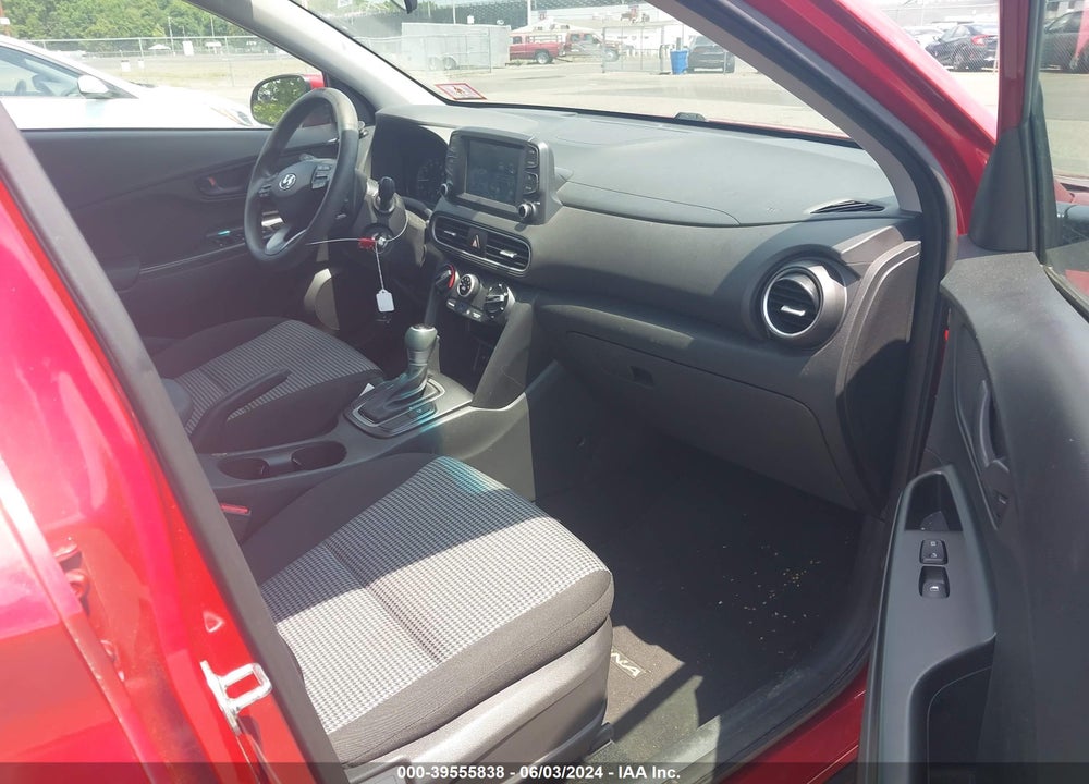 2019 HYUNDAI KONA SE VIN: KM8K12AA2KU271058