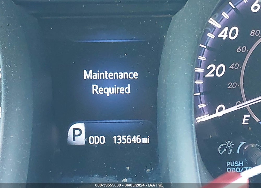 2015 TOYOTA AVALON LIMITED VIN: 4T1BK1EB2FU138851