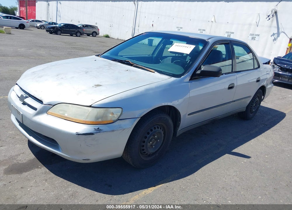 1998 HONDA ACCORD DX VIN: 1HGCF8548WA012262