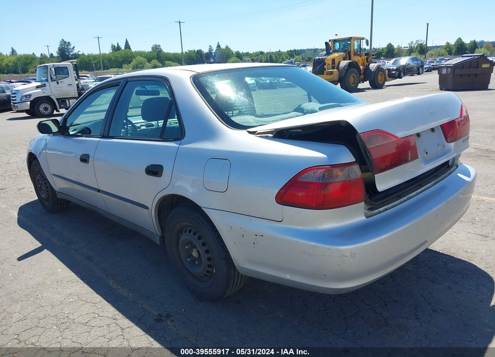 1998 HONDA ACCORD DX VIN: 1HGCF8548WA012262