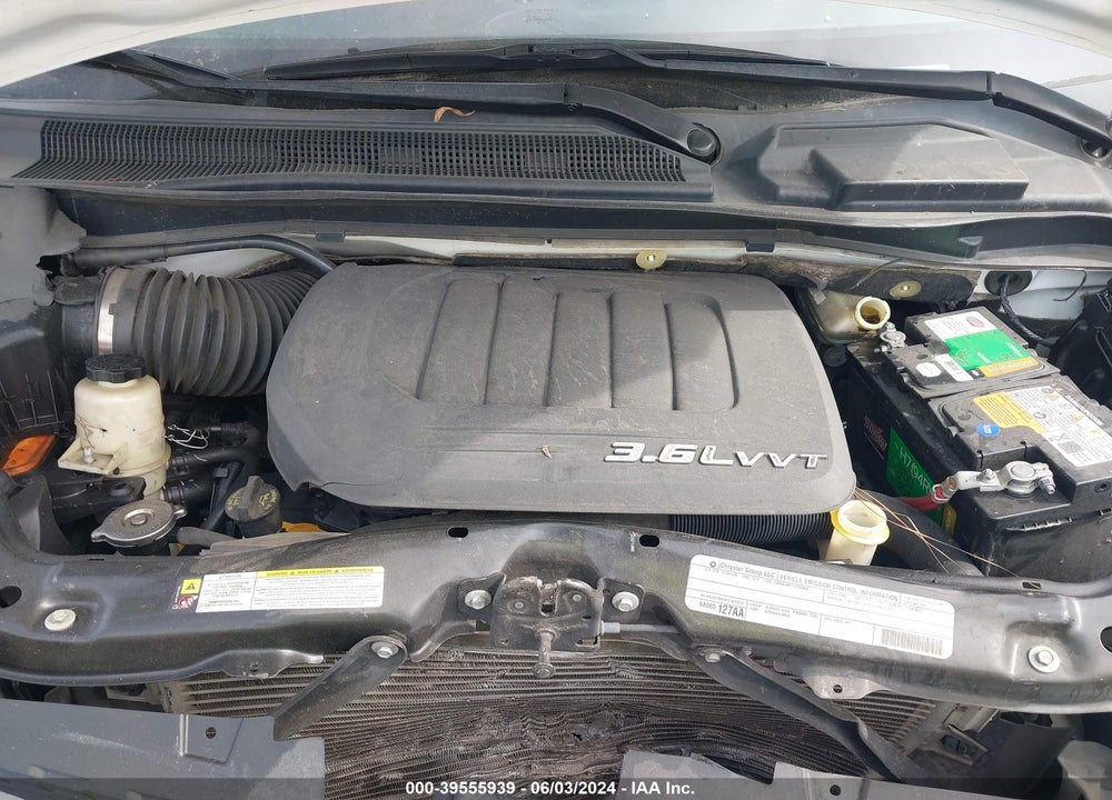 2011 DODGE GRAND CARAVAN CREW VIN: 2D4RN5DG8BR679590